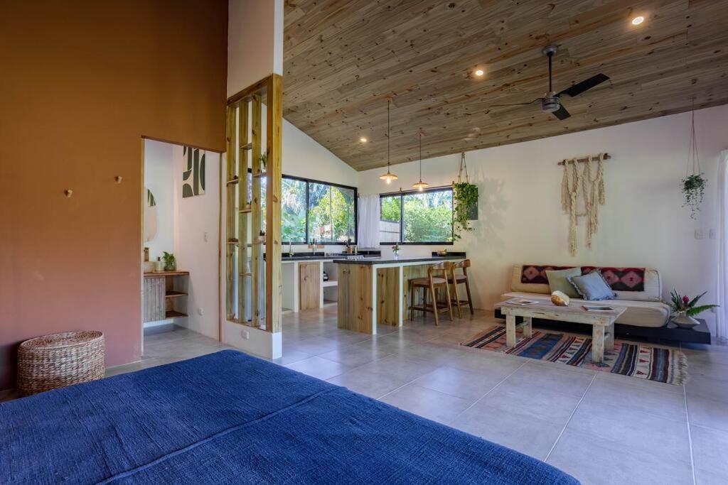 The Surf Journey Casita Villa อูวีตา ภายนอก รูปภาพ