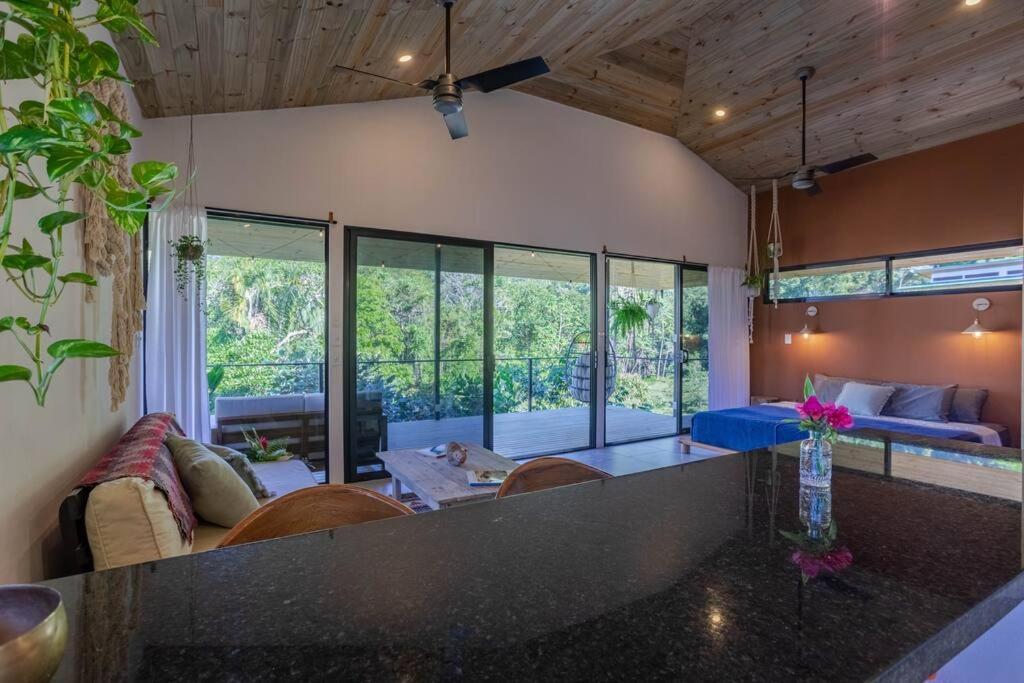 The Surf Journey Casita Villa อูวีตา ภายนอก รูปภาพ